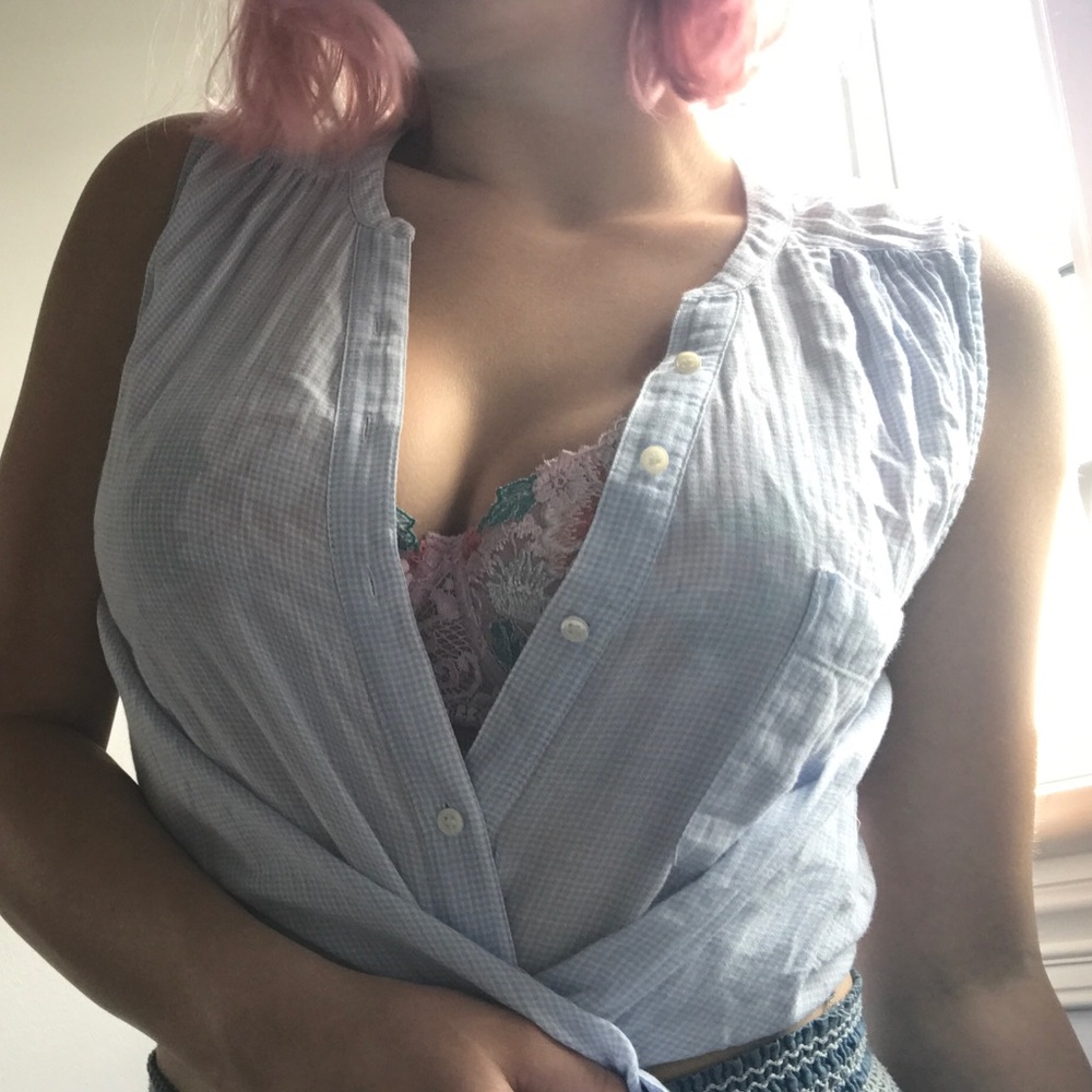 Joie sleeveless summery preppy blouse